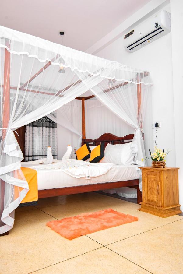 Villa Ray White Unawatuna Exterior photo